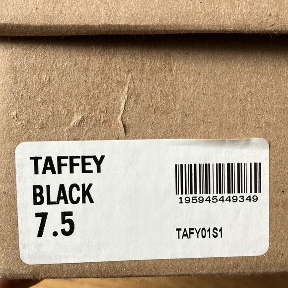 Steve Madden Taffey knit sneaker booties - Picture 5 of 12